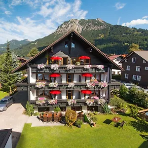 Gaestehaus Carola Oberstdorf